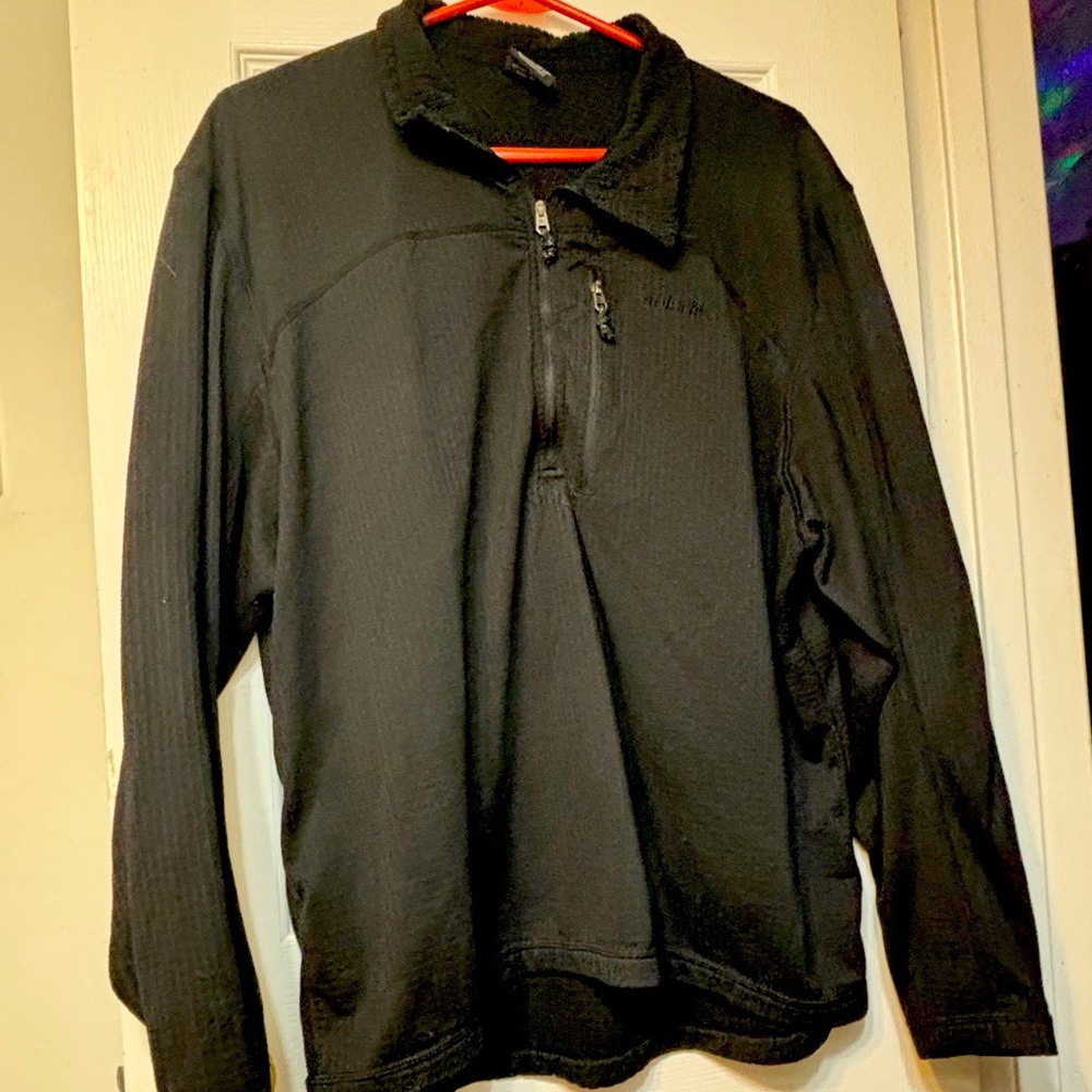 Lightweight black pullover by Solaris - half zip up